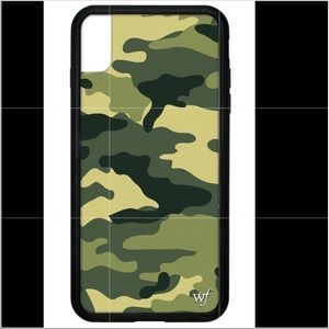 iPhone 8 Army Wildflower Case